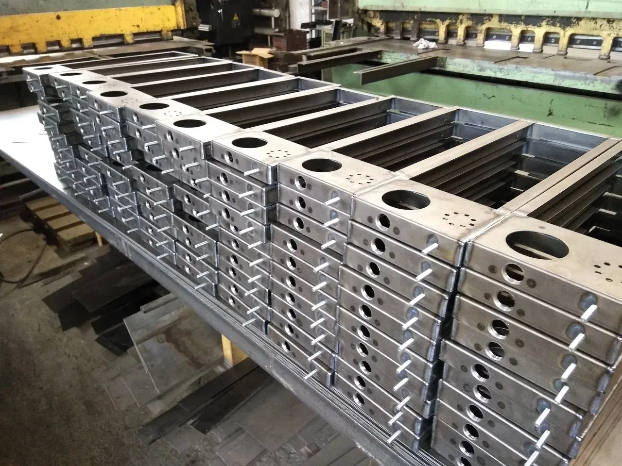 Металлоизделия на заказ в Москве. Металлообработка | Арион-металл